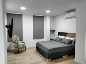 2325 Apartaestudios